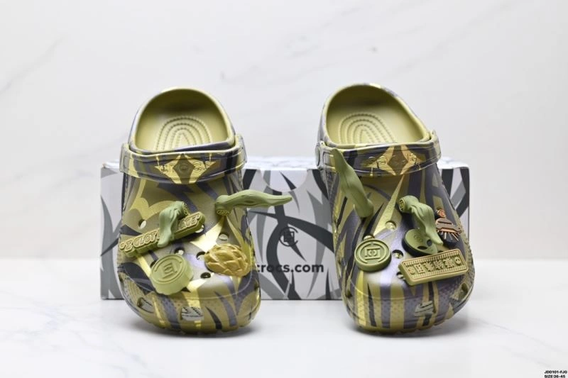 Elegant Crocs Sandals 2521
