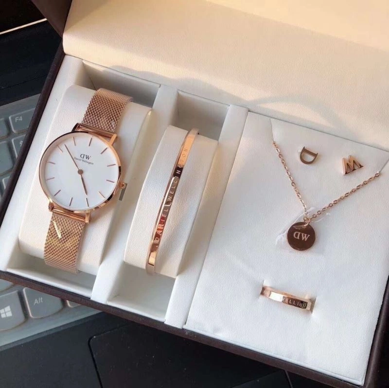 DANIEL WELLINGTON Watches SmoothTexture 182129