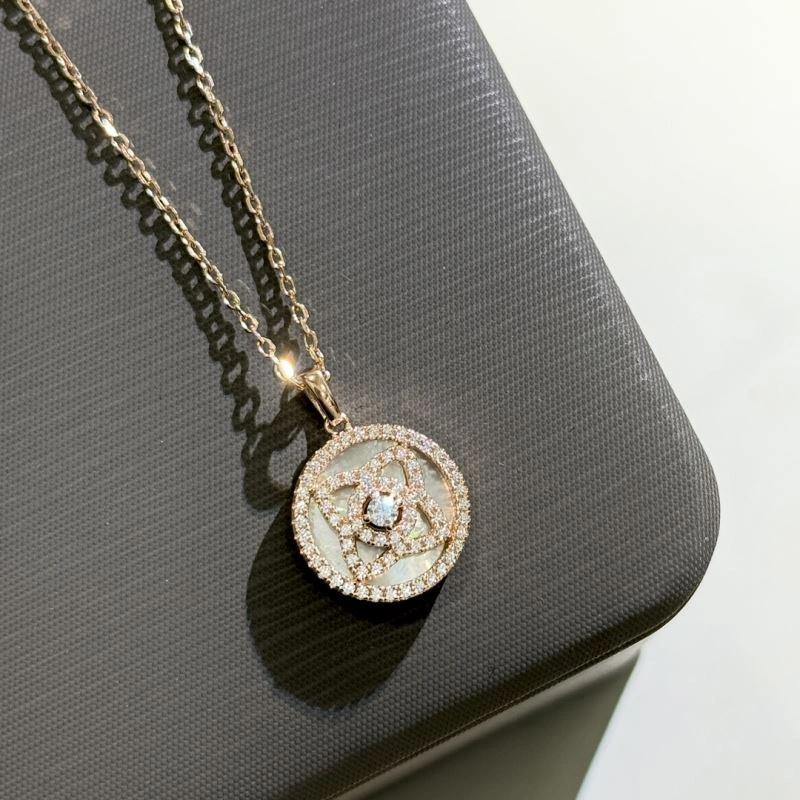 RelaxedFit De Bee Necklaces 213081