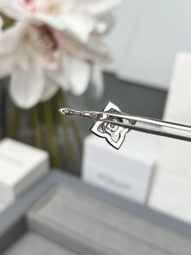 Debeers Earrings Comfortable 213075