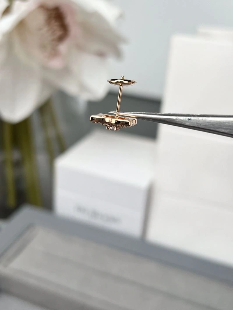 Vibrant Debeers Earrings 213067