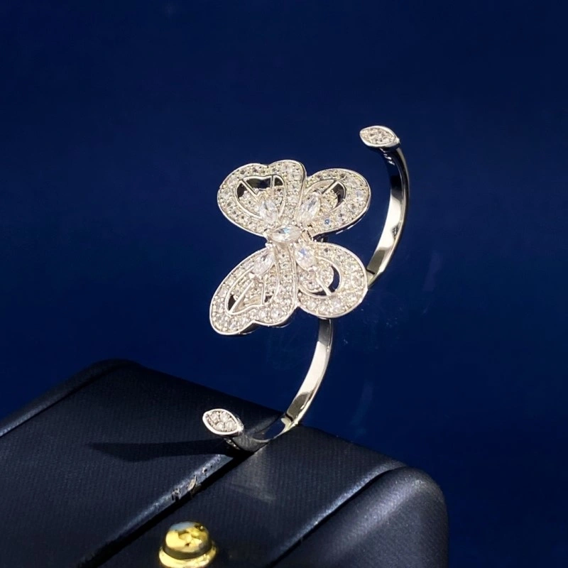Debeers Earrings TechFriendly 208082