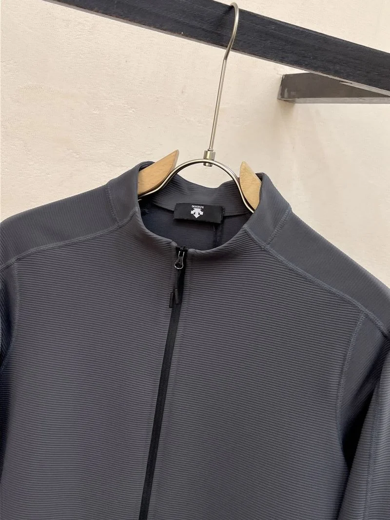 Timeless Descente Outwear 162991