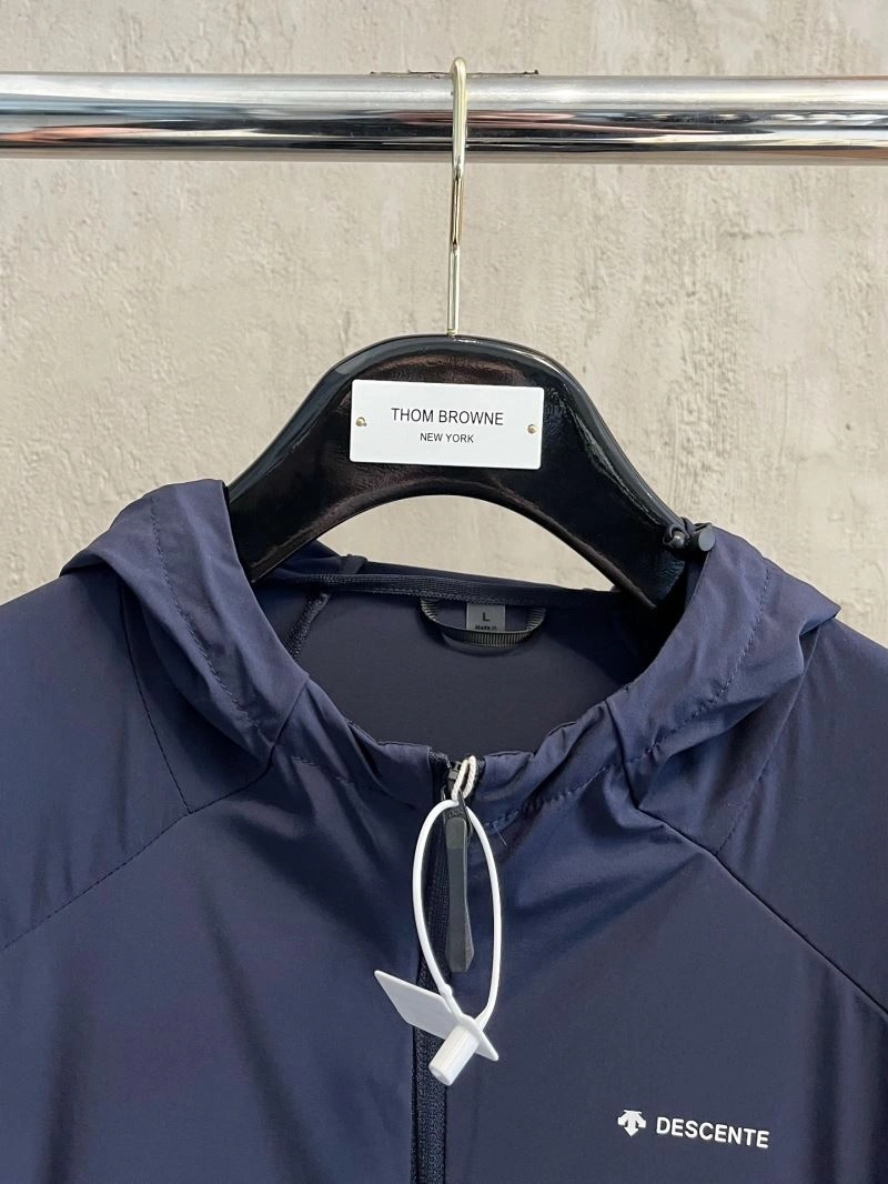 SmoothTexture Descente Outwear 161901