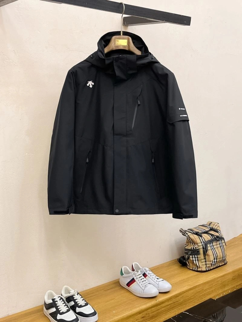 Lightweight Descente Outwear 161897