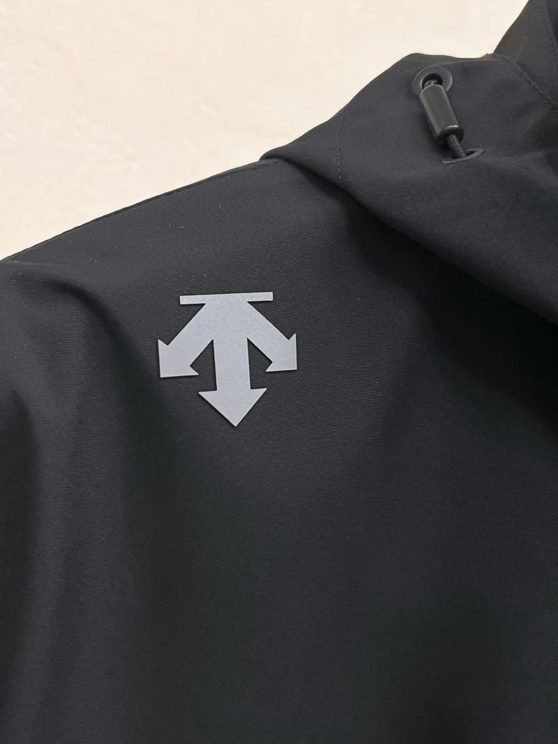 Upgraded Descente Outwear 161890
