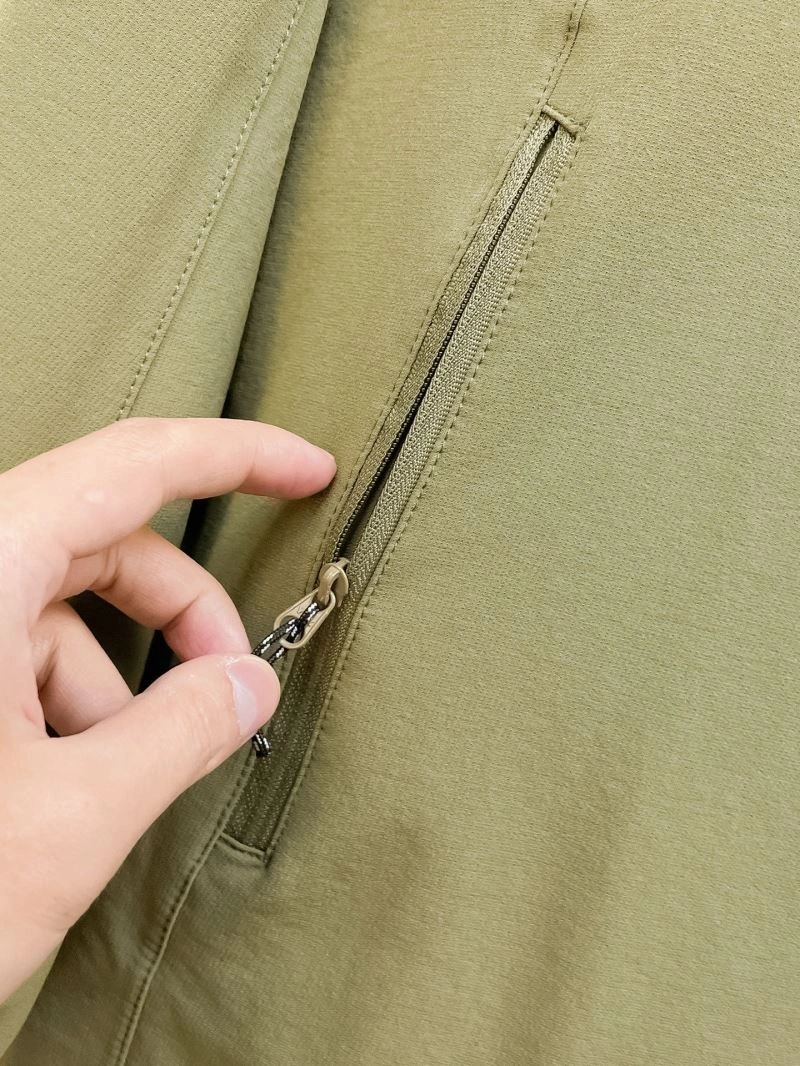 Lightweight Descente Outwear 161893