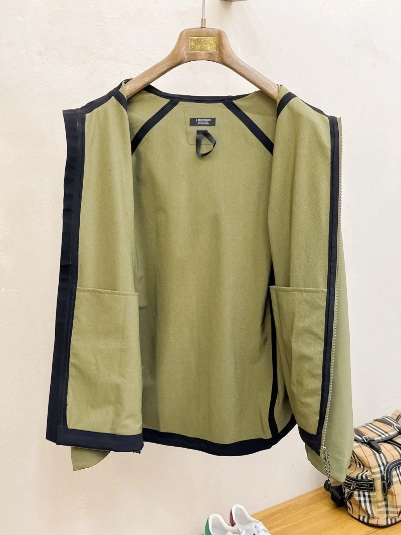 Lightweight Descente Outwear 161893