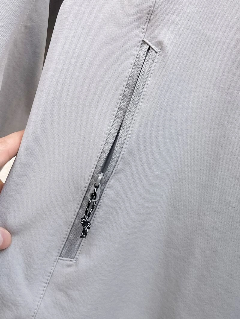 Effortless Descente Outwear 161916