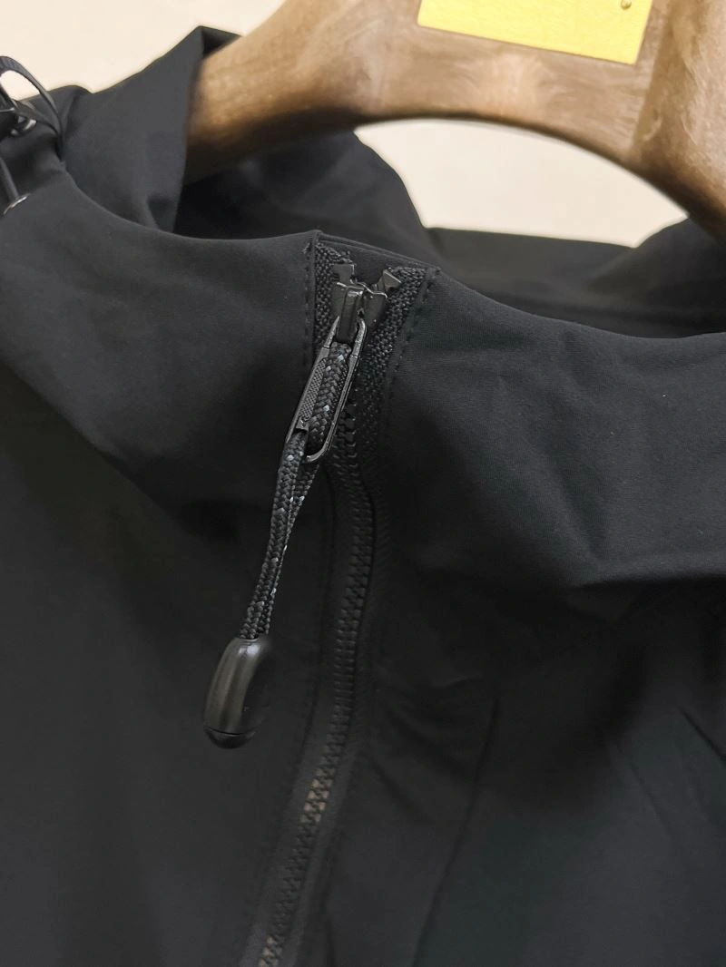 Descente Outwear WrinkleFree 161920