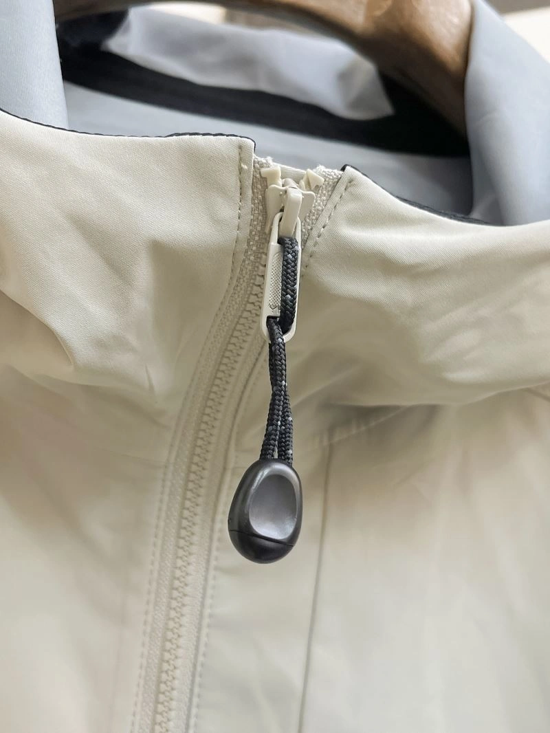 Durable Descente Outwear 161880