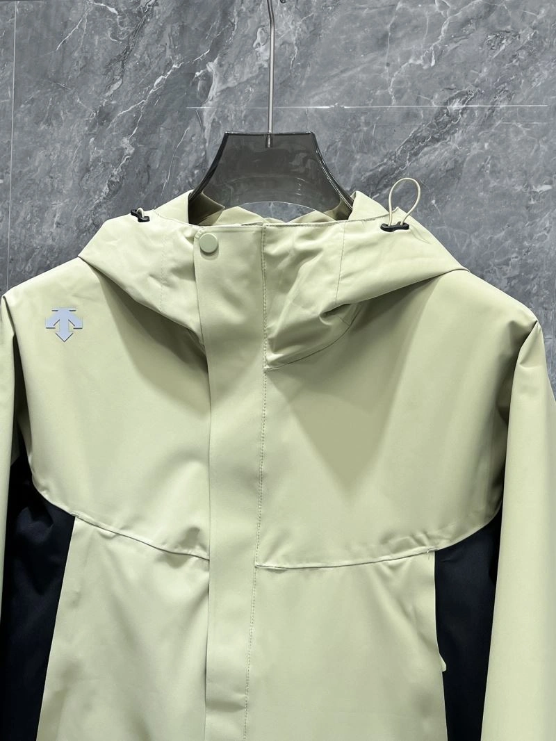 HighPerformance Descente Outwear 161911