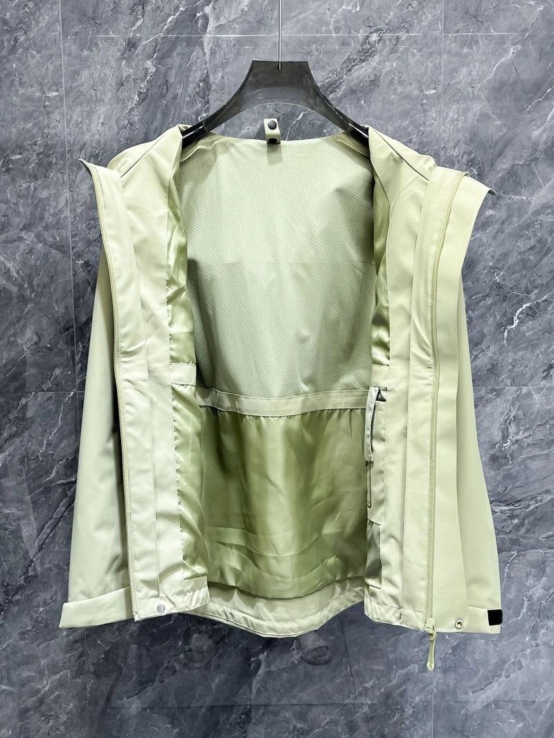 HighPerformance Descente Outwear 161911