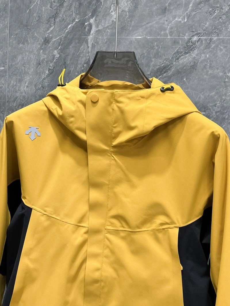 HighQuality Descente Outwear 161874
