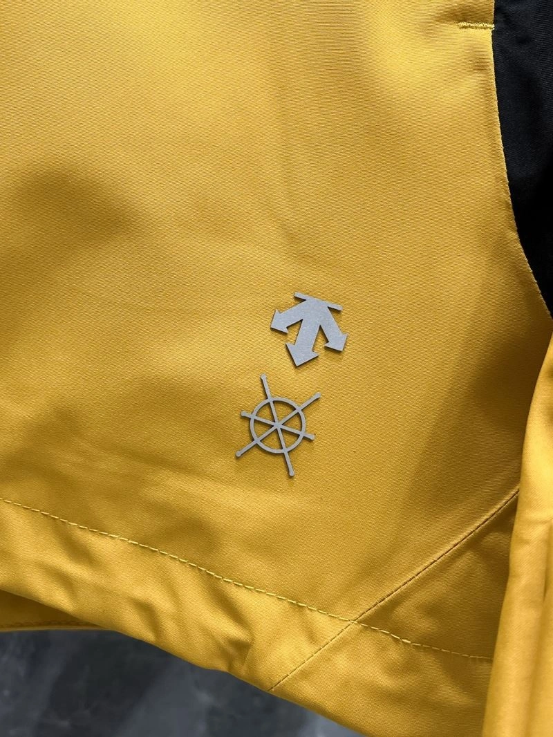 HighQuality Descente Outwear 161874