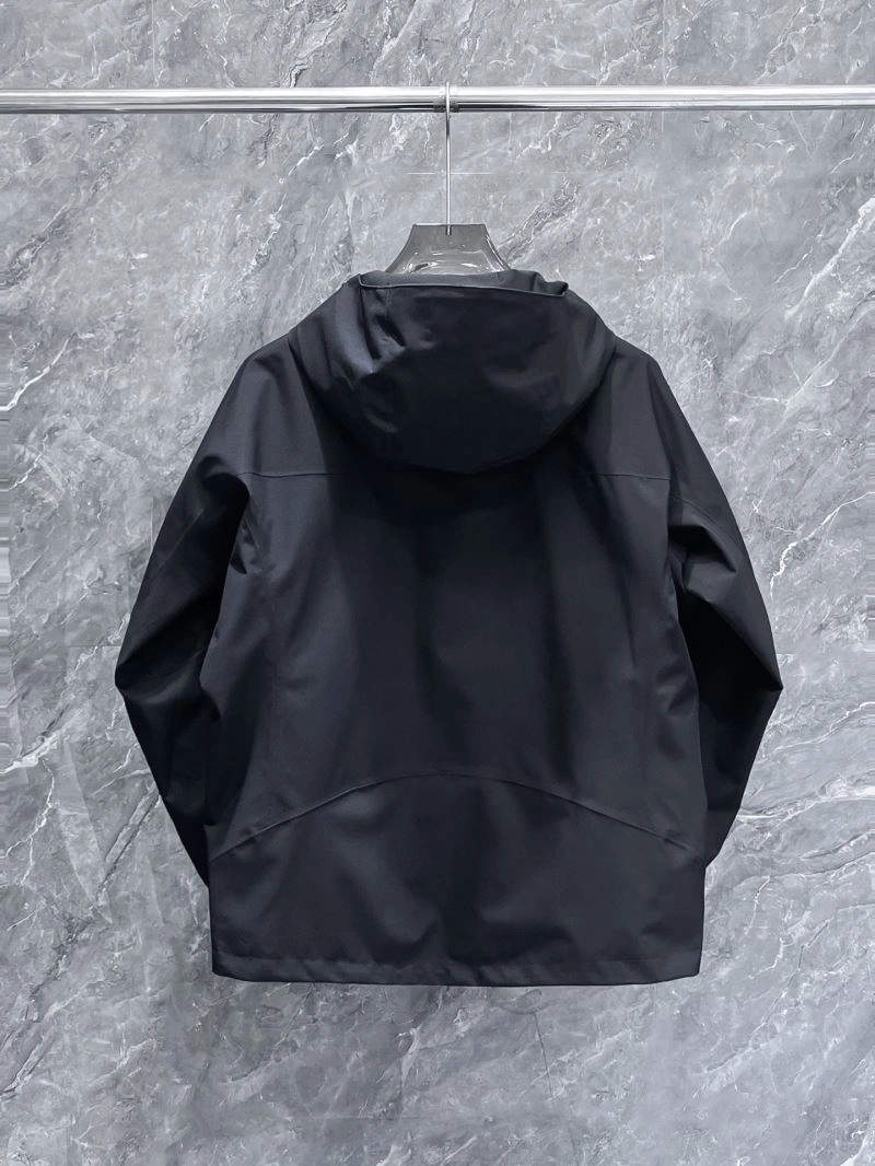 FashionForward Descente Outwear 161875