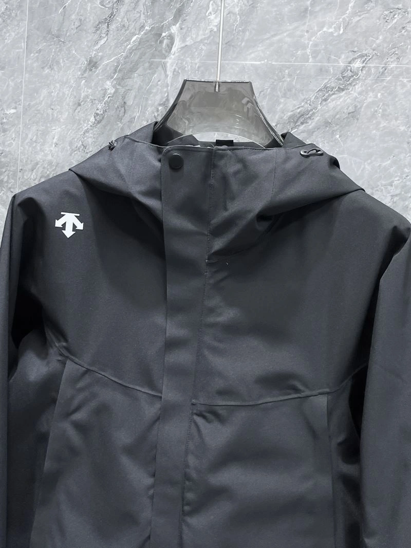 FashionForward Descente Outwear 161875
