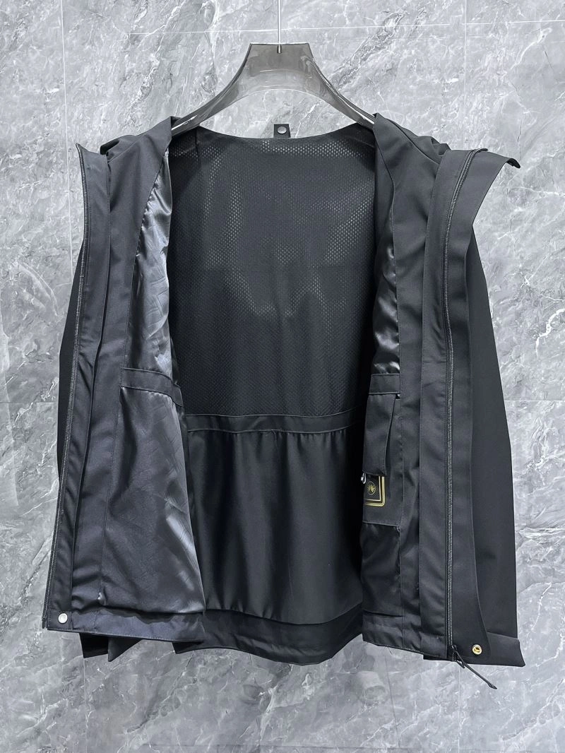 FashionForward Descente Outwear 161875