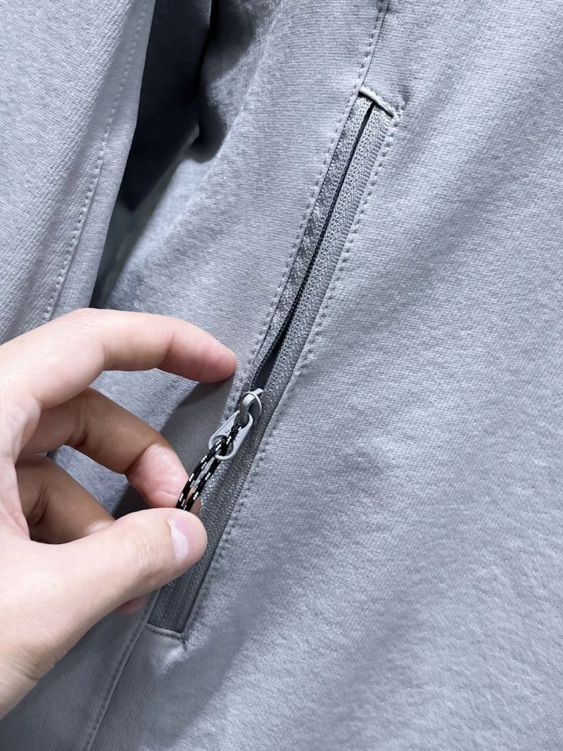 Descente Outwear Attractive 161867
