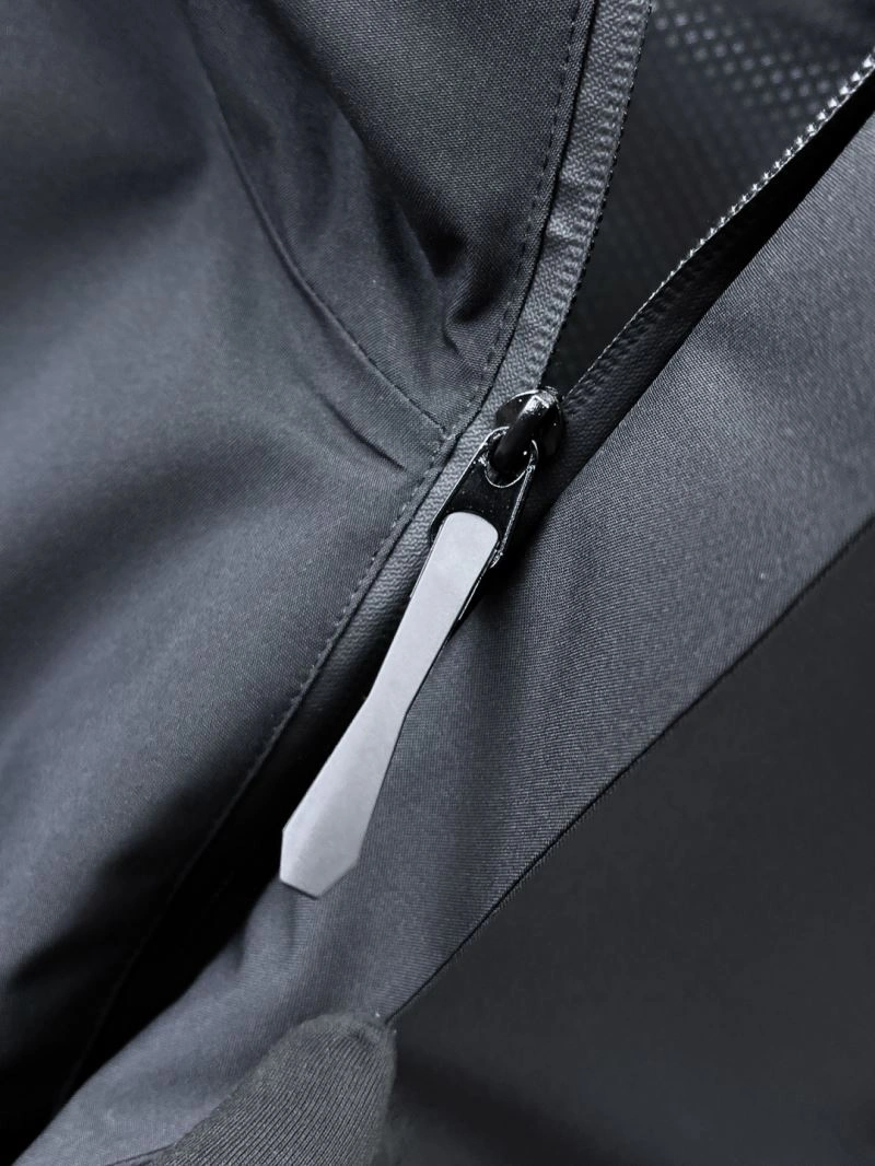 BestValue Descente Outwear 161900