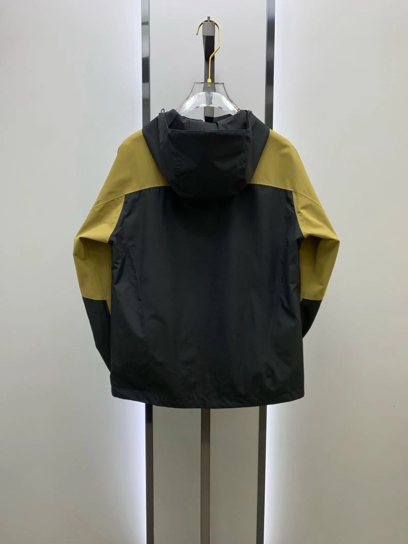 FashionForward Descente Outwear 161886