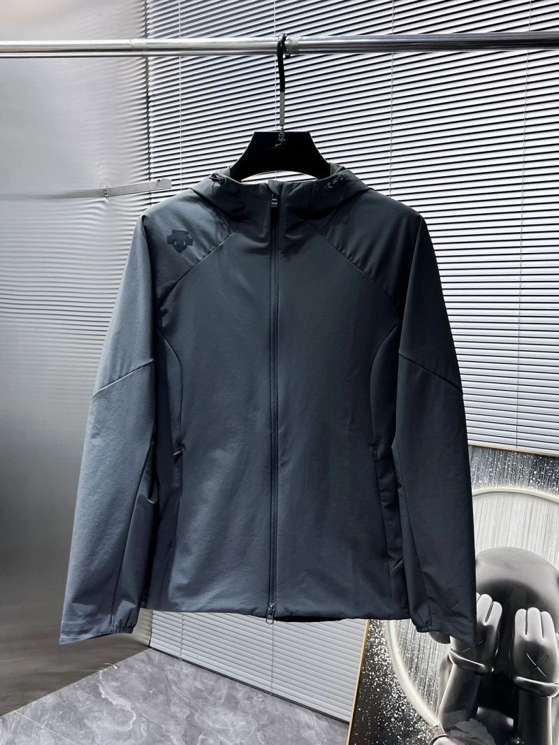 Descente Outwear Affordable 160896