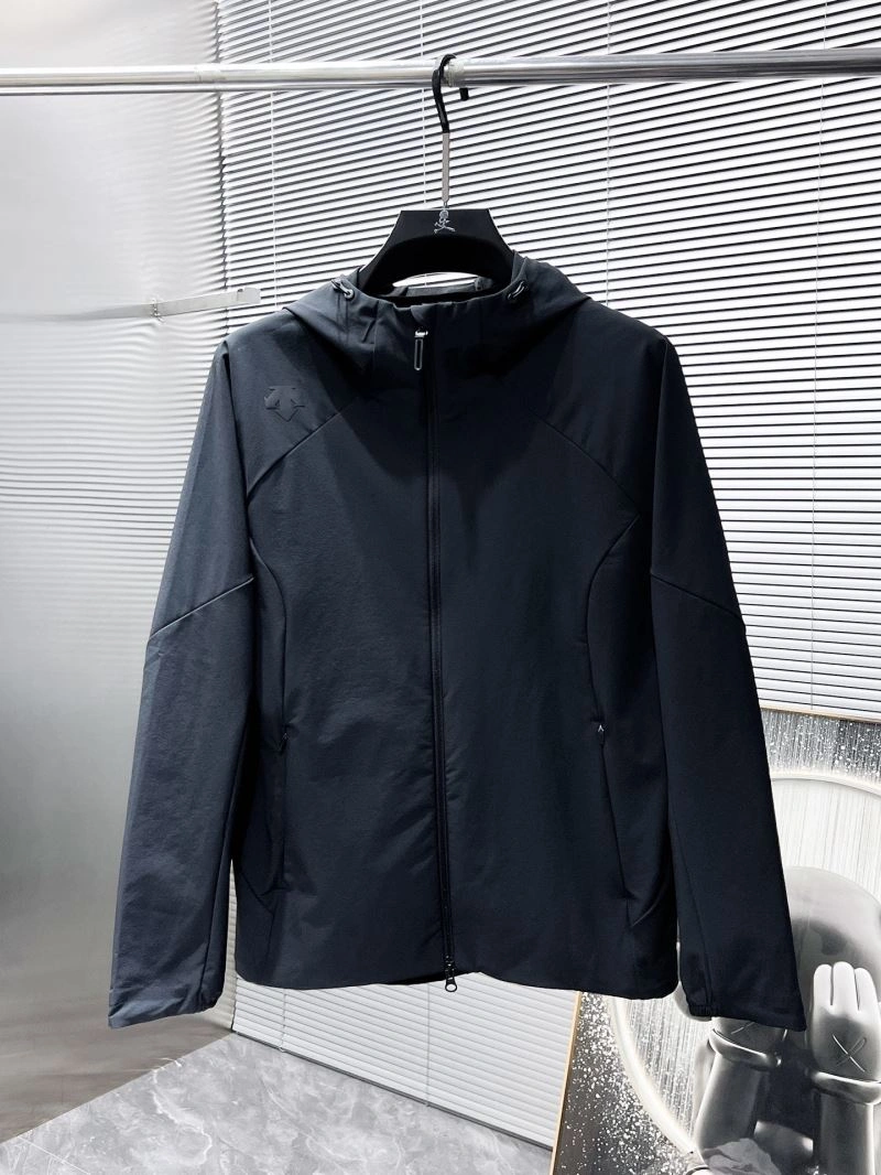 Descente Outwear Affordable 160896