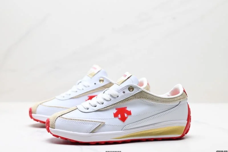 Descente Shoes Flexible 3569