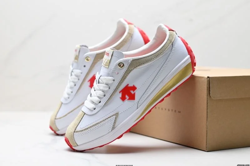 Descente Shoes Flexible 3569