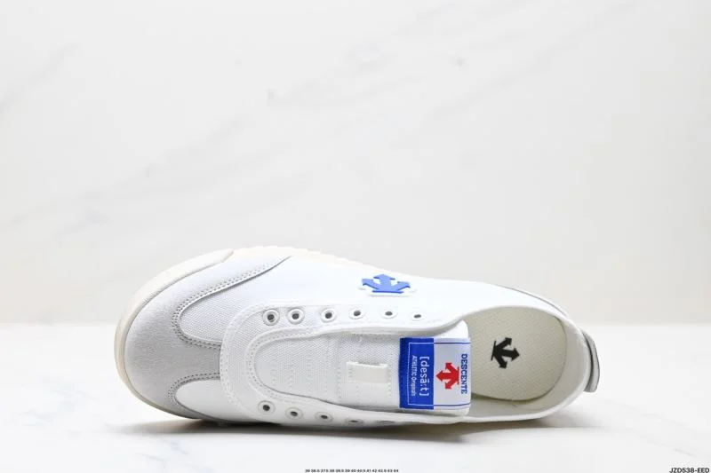 Descente Shoes Packable 3568