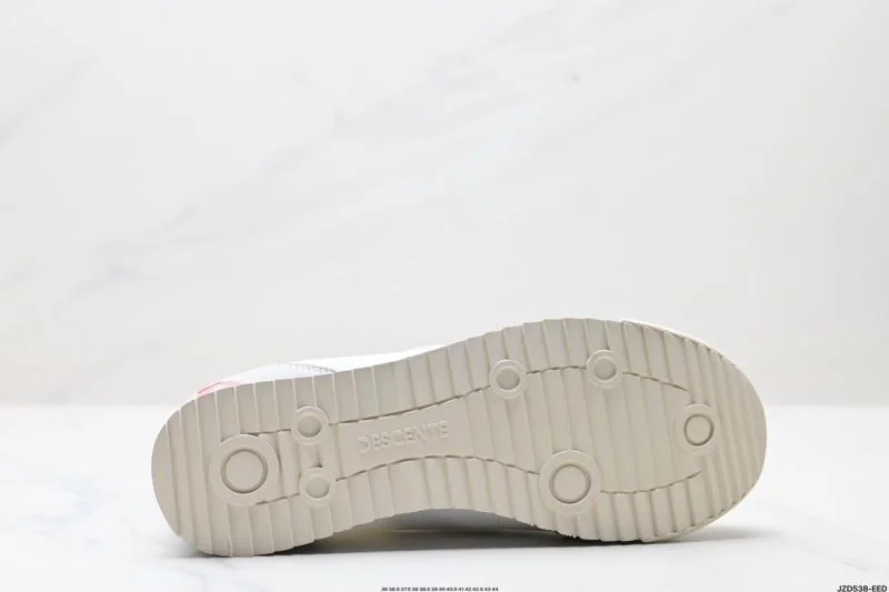 Descente Shoes Packable 3568