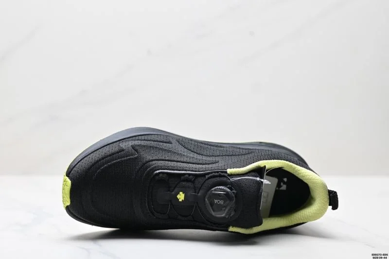 SmoothTexture Descente Shoes 3567