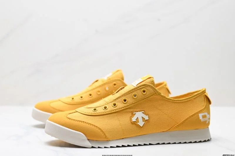 Neat Descente Shoes 3565