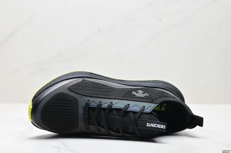 Descente Shoes Sporty 3564