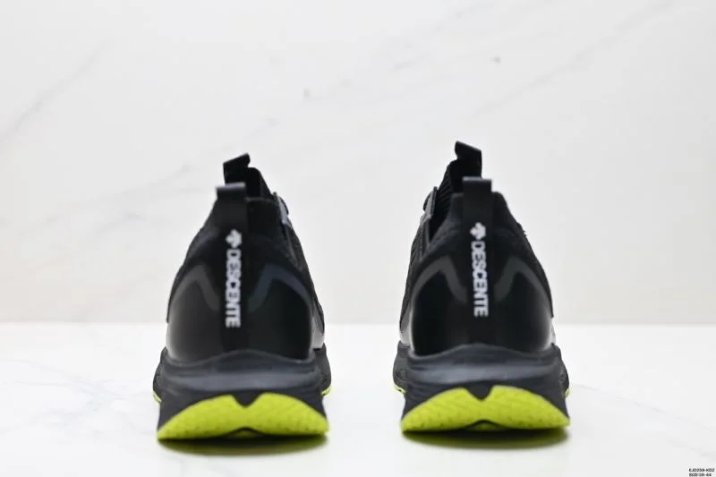 Descente Shoes Sporty 3564