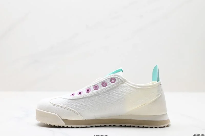 Neat Descente Shoes 3643
