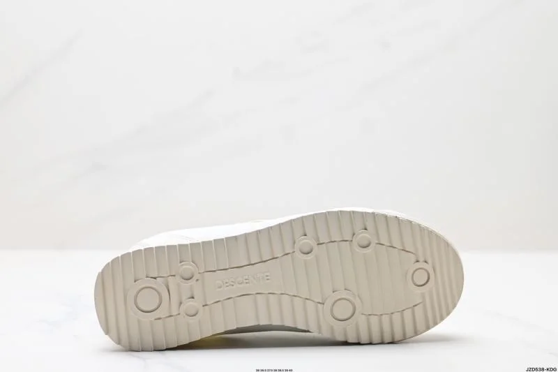 Neat Descente Shoes 3643