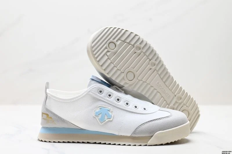 Trendy Descente Shoes 3557