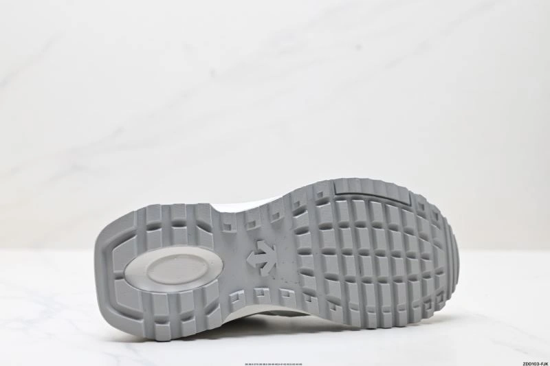 Descente Shoes Colorful 2517