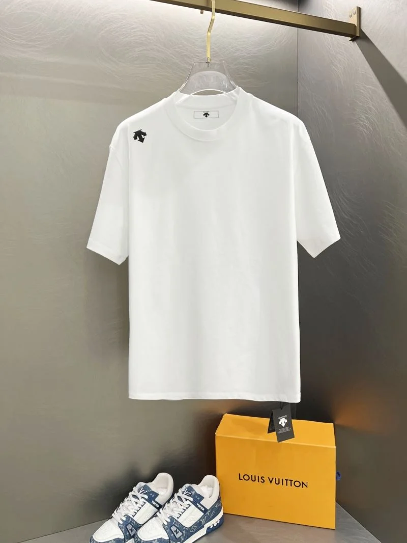 Descente T-Shirts Classic 162976