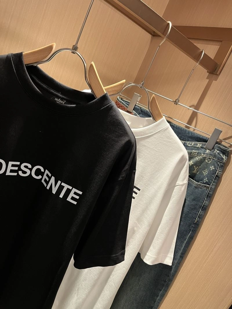 Descente T-Shirts Trendy 161856