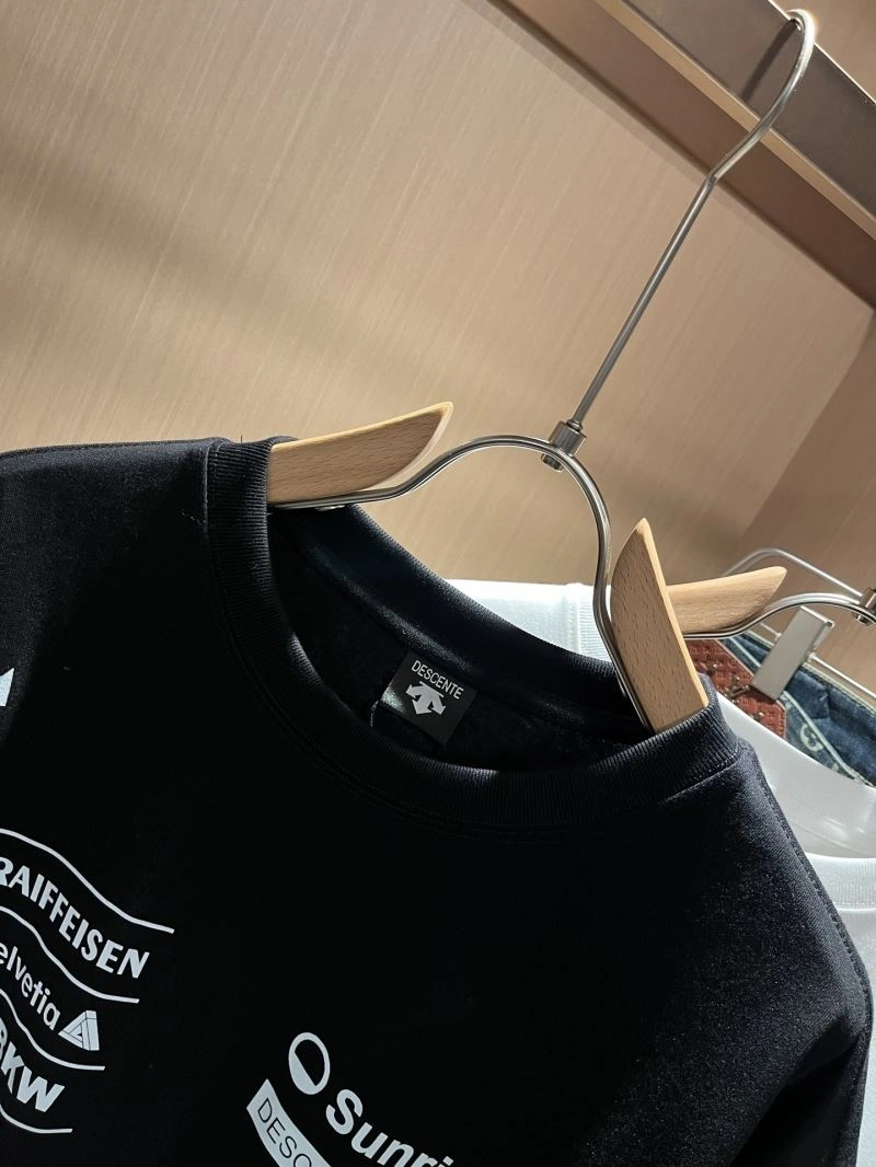 Descente T-Shirts Bright 161885