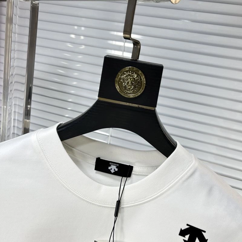 Effortless Descente T-Shirts 160892