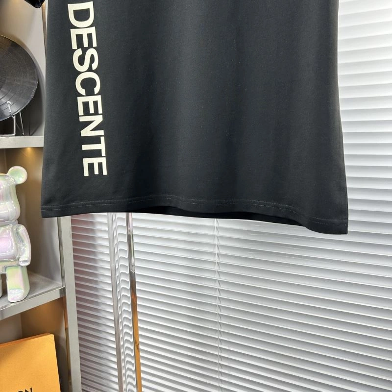 Chic Descente T-Shirts 160817