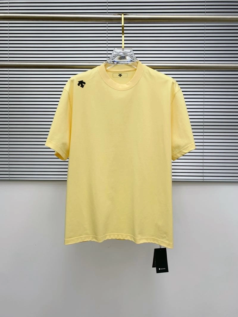 SportInspired Descente T-Shirts 160810