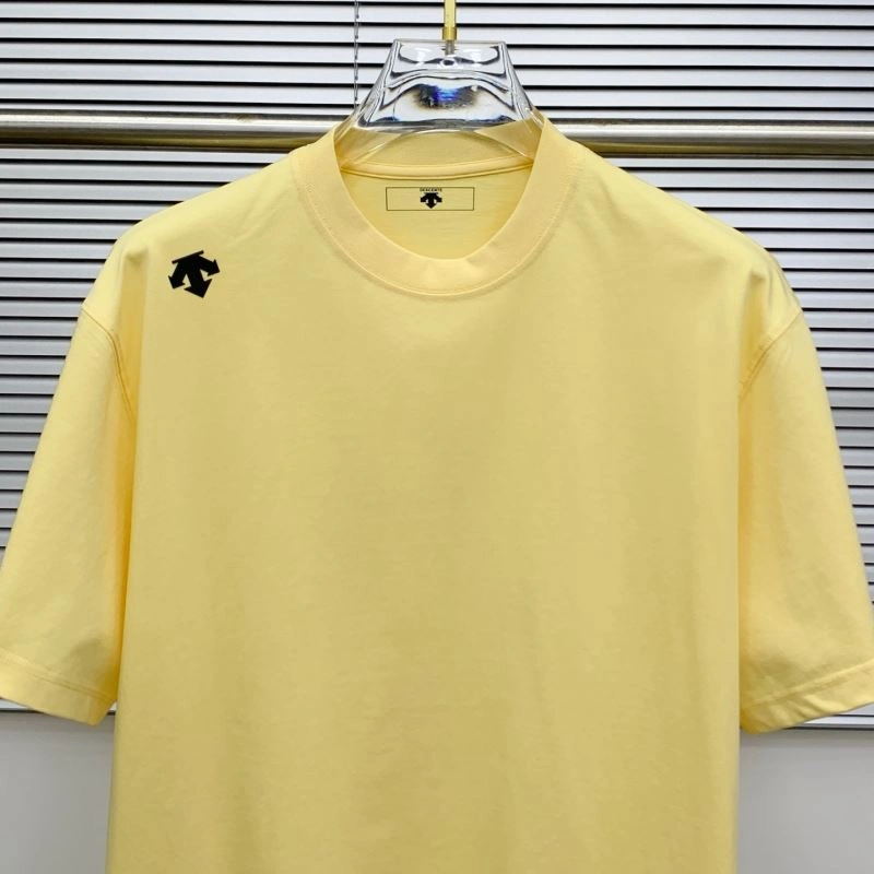 SportInspired Descente T-Shirts 160810