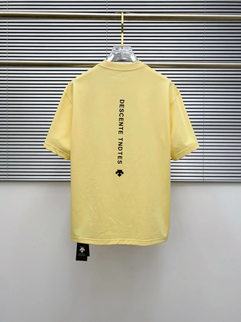 SportInspired Descente T-Shirts 160810
