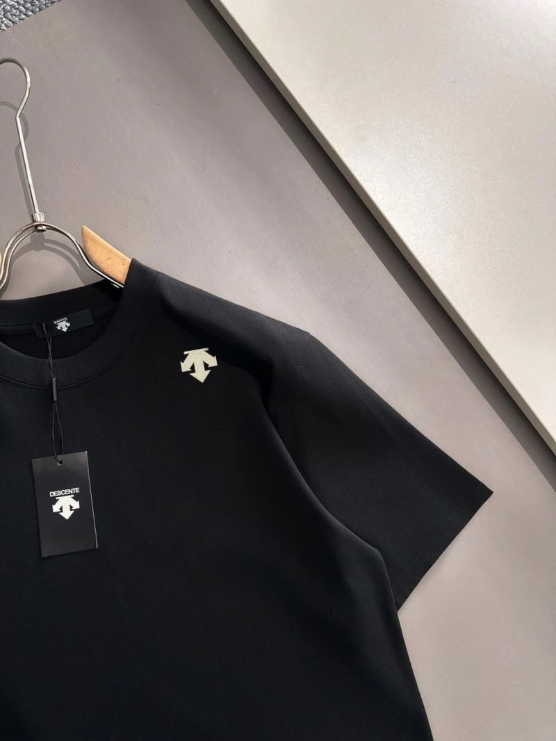 Descente T-Shirts Affordable 160809