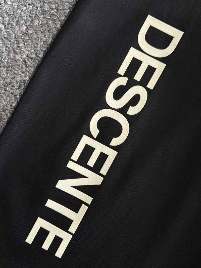 Descente T-Shirts Affordable 160809