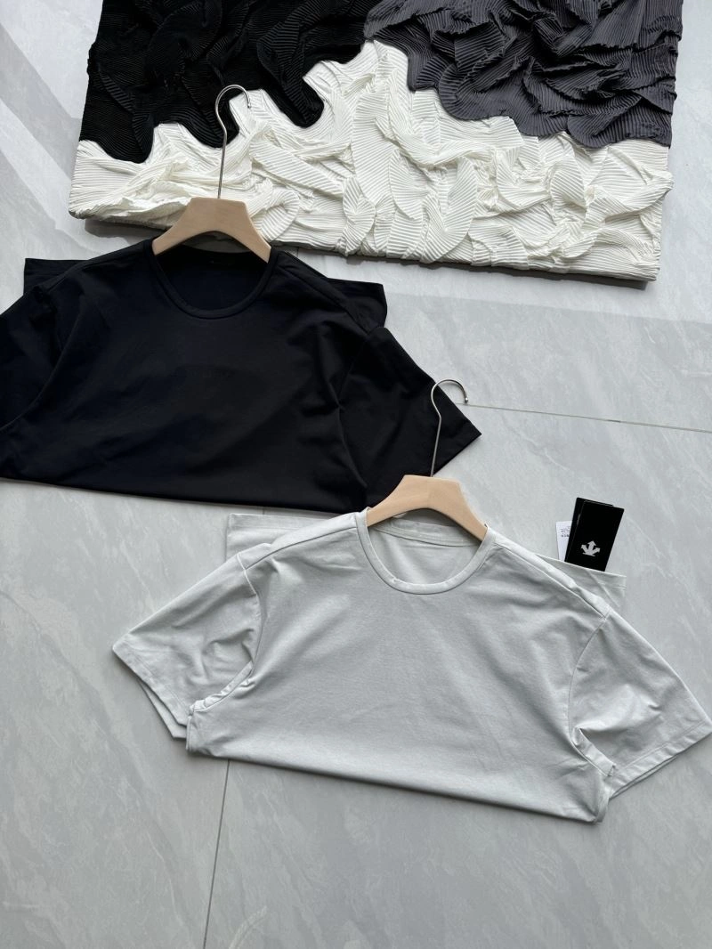 NewStyle Descente T-Shirts 159645